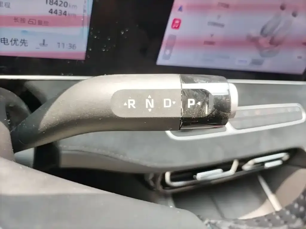 Roewe D7 2023 из CN, фото 2