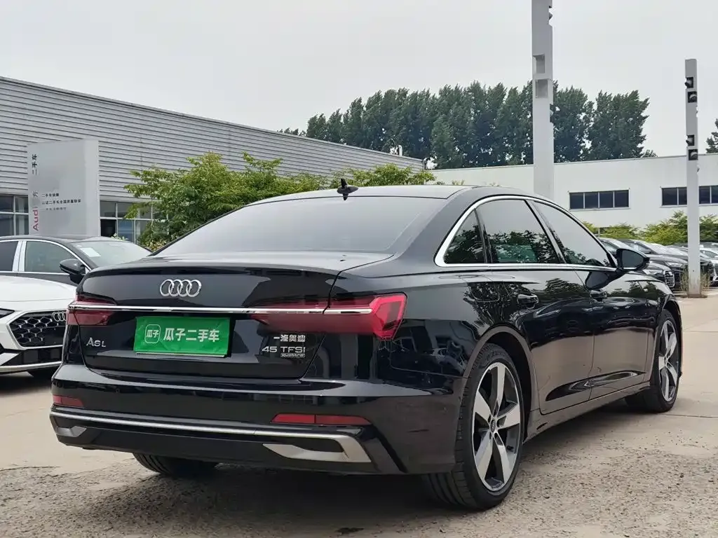 Audi A6L — фото 6