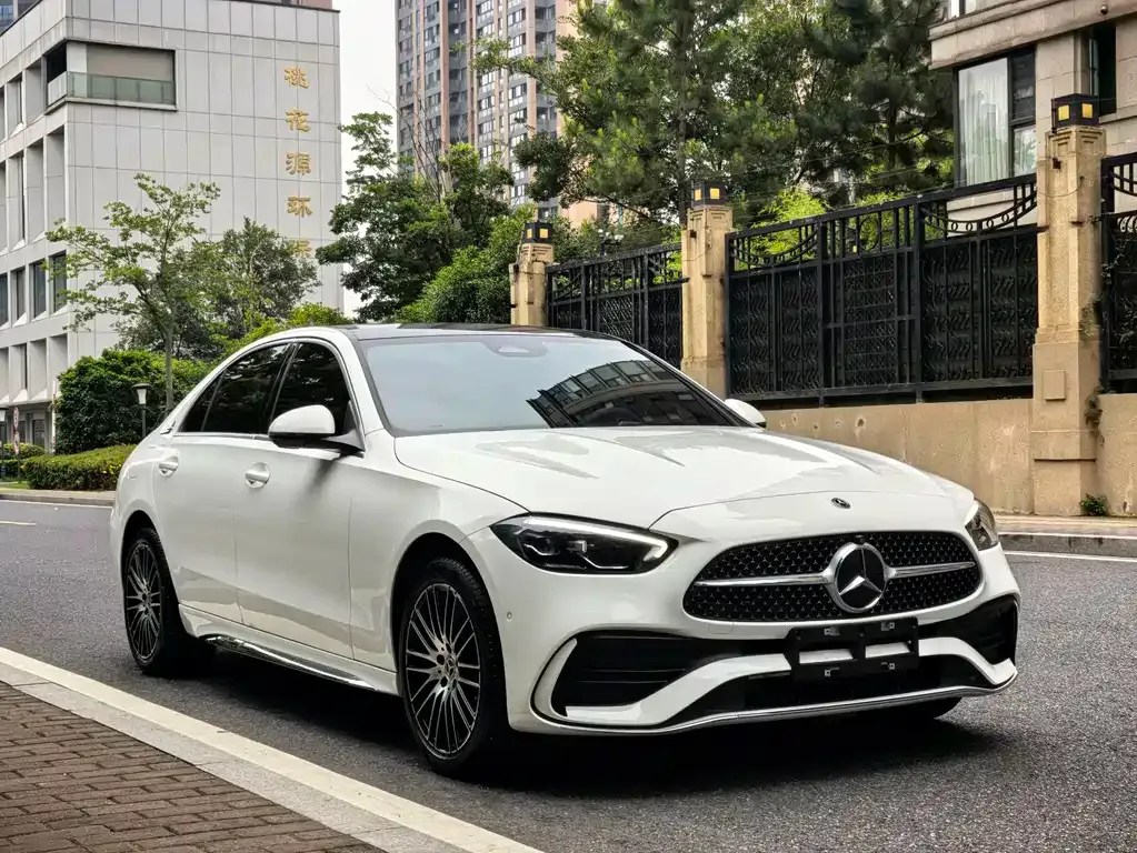 Mercedes-Benz C-Class — фото 10
