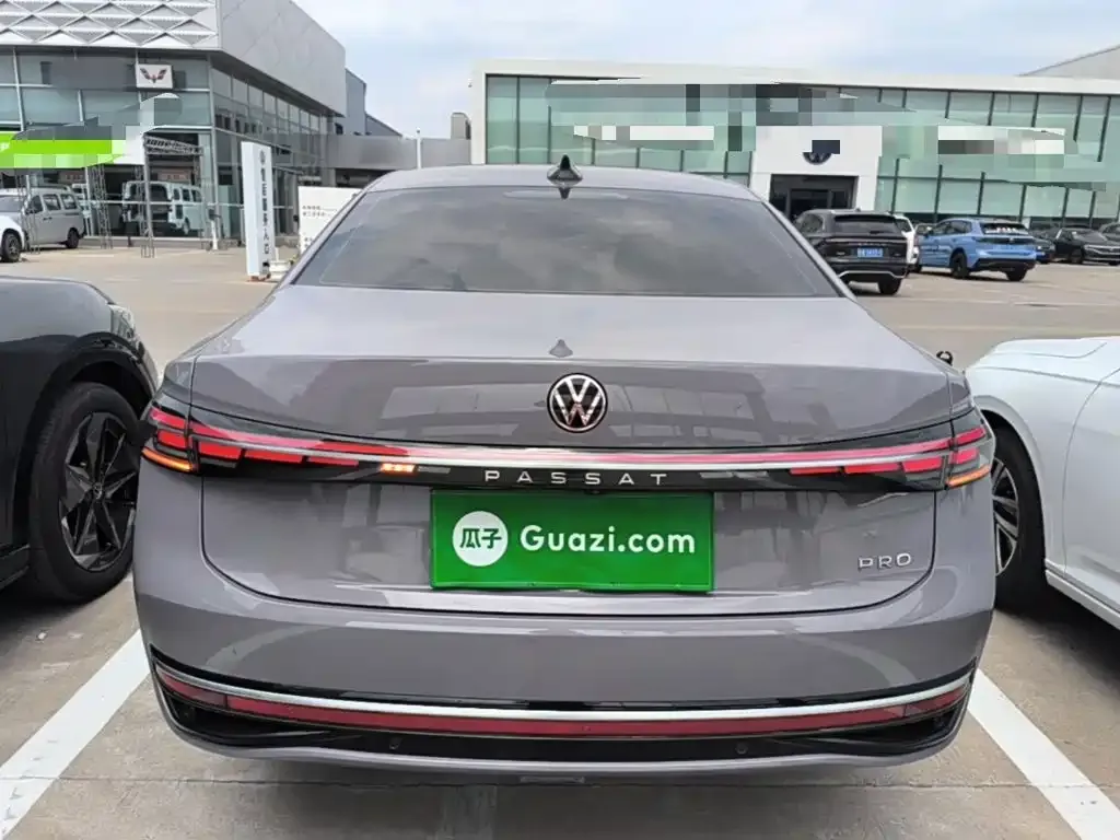 Volkswagen Passat — фото 8