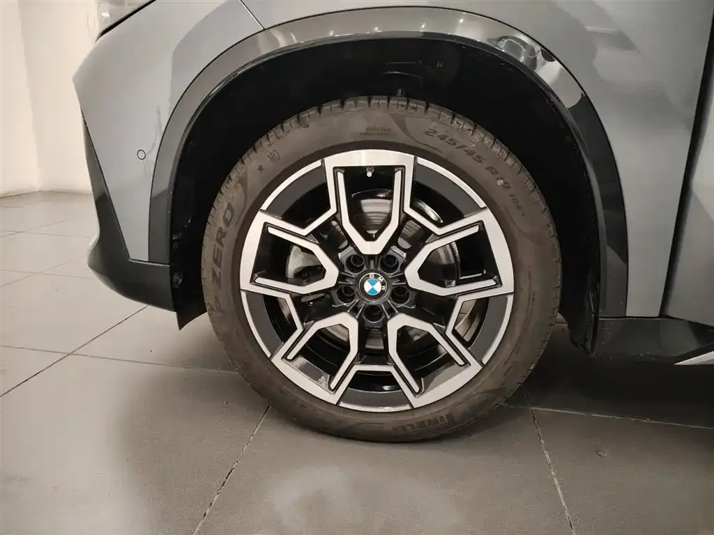 BMW X1 — фото 10