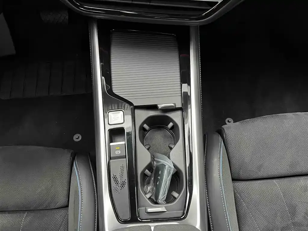 Volkswagen Passat — фото 9