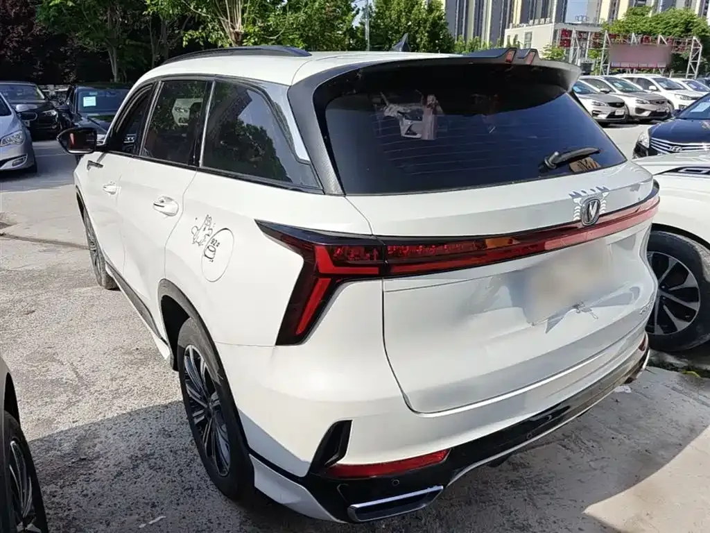 Changan CS75PLUS — фото 3