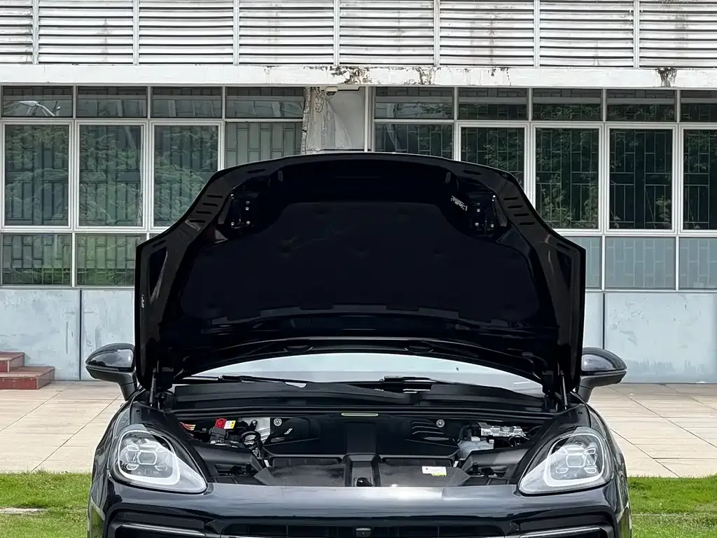 Porsche Cayenne Hybrid — фото 8