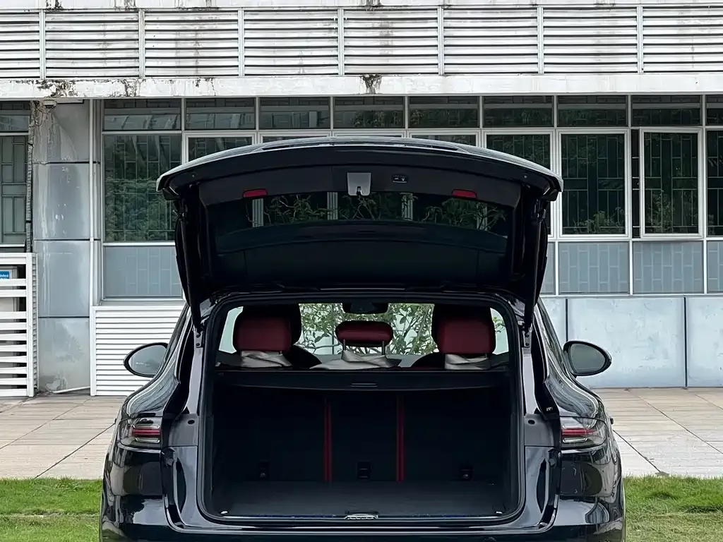 Porsche Cayenne Hybrid — фото 3