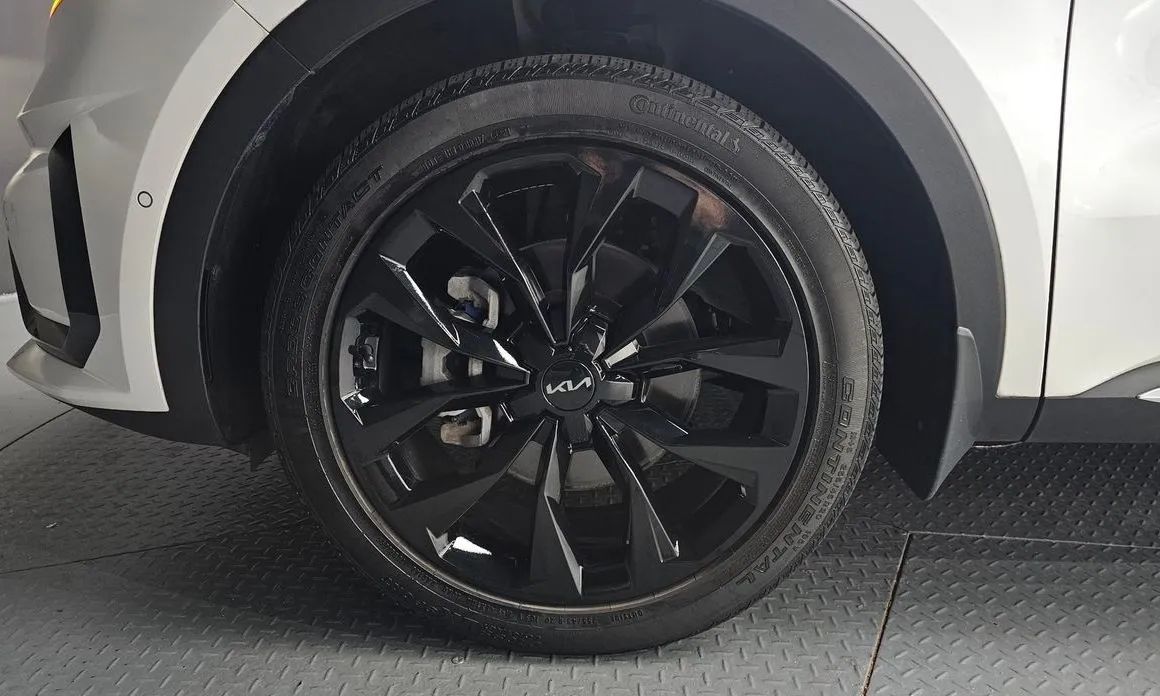 Kia Sorento — фото 9