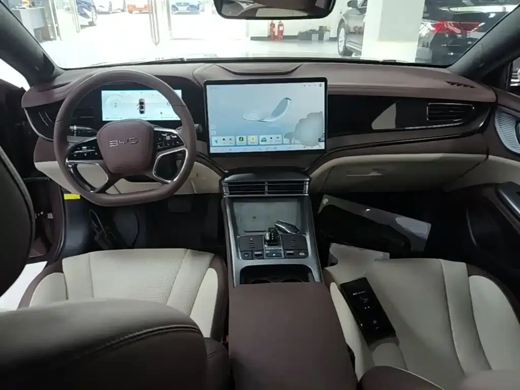BYD Seal — фото 9