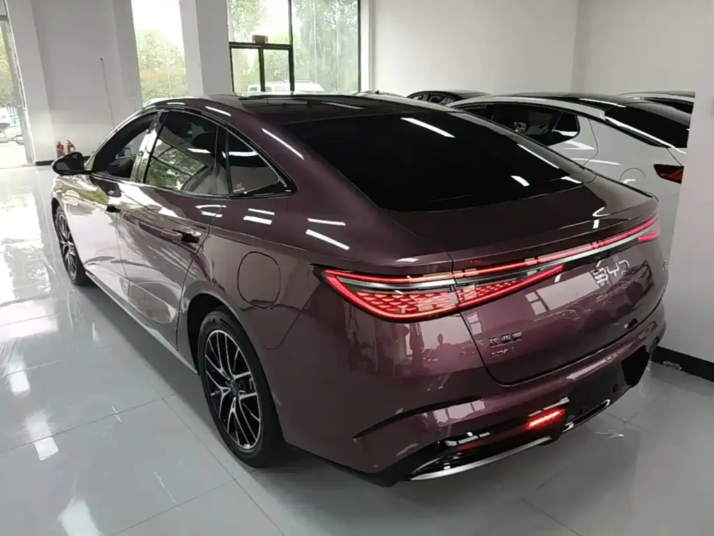 BYD Seal — фото 5