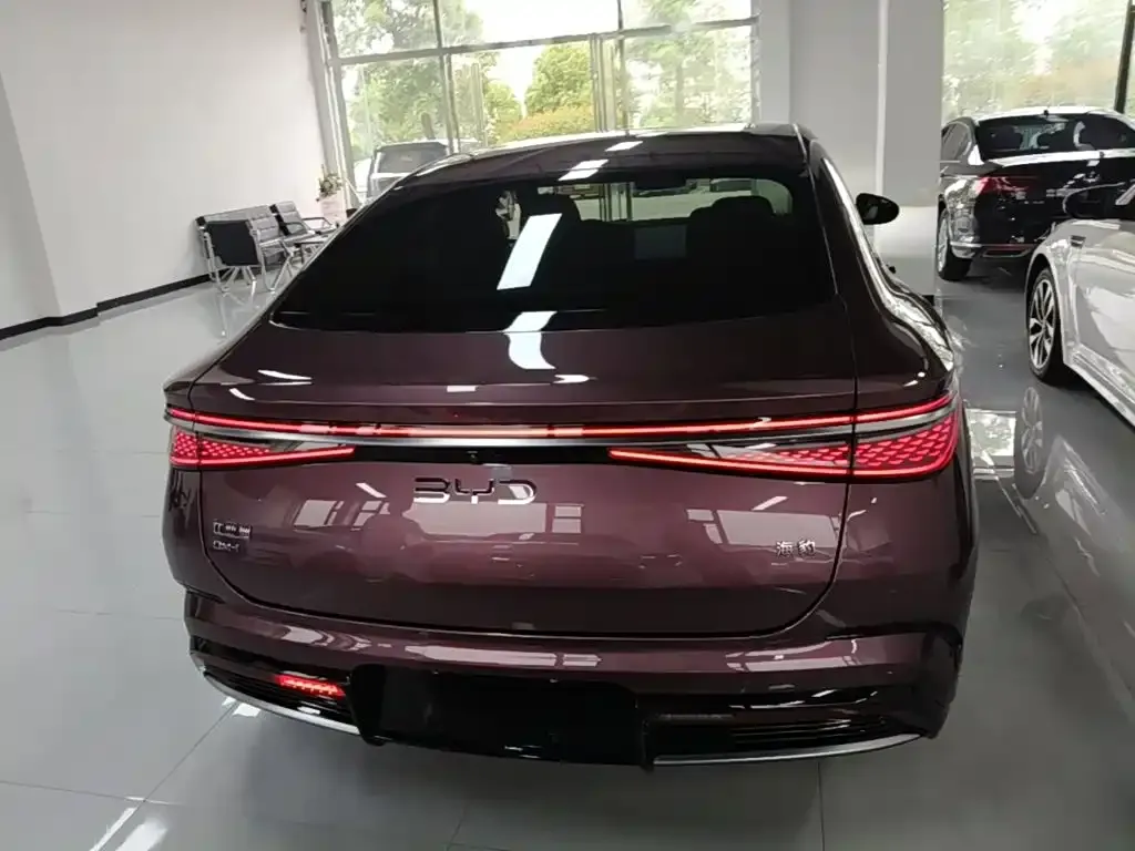 BYD Seal — фото 4
