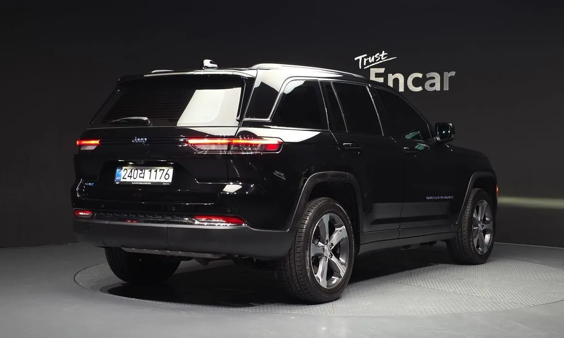 Jeep Cherokee 2023 из KR, фото 3