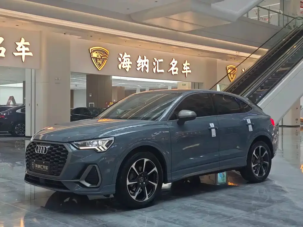 Audi Q3 Sportback — фото 1