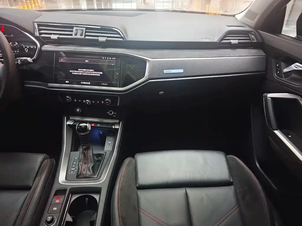 Audi Q3 Sportback — фото 10