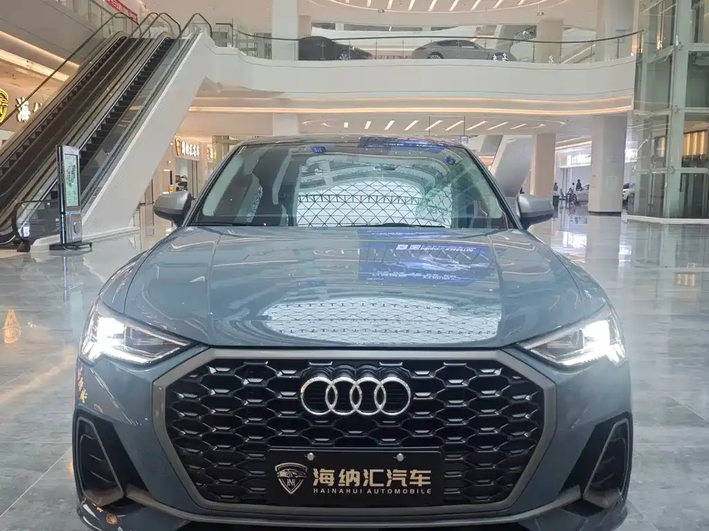 Audi Q3 Sportback — фото 6