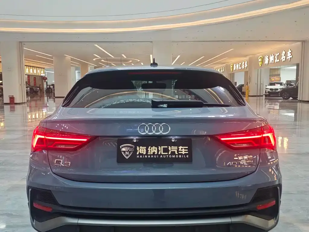 Audi Q3 Sportback — фото 7