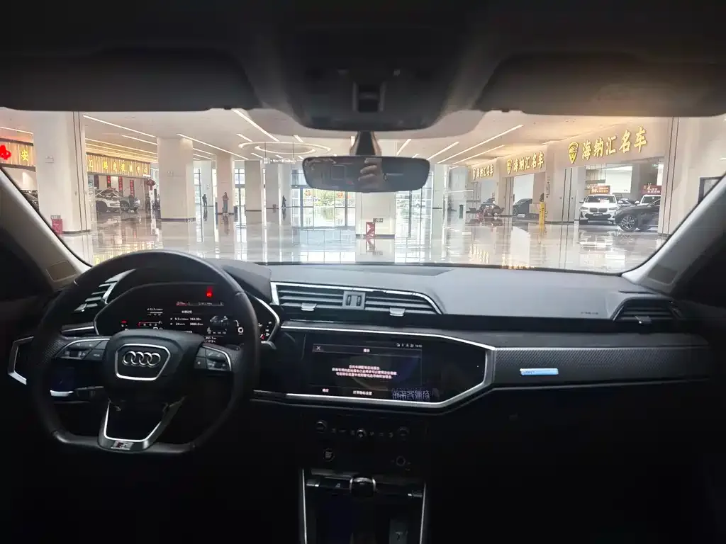 Audi Q3 Sportback — фото 2