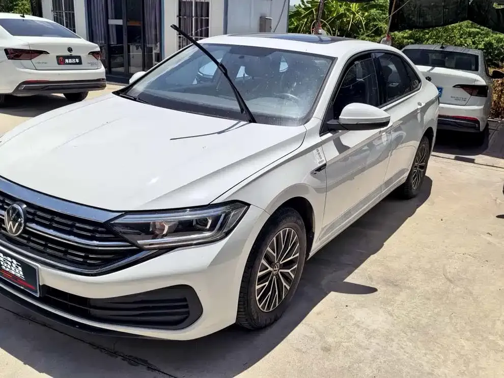 Volkswagen Sagitar
