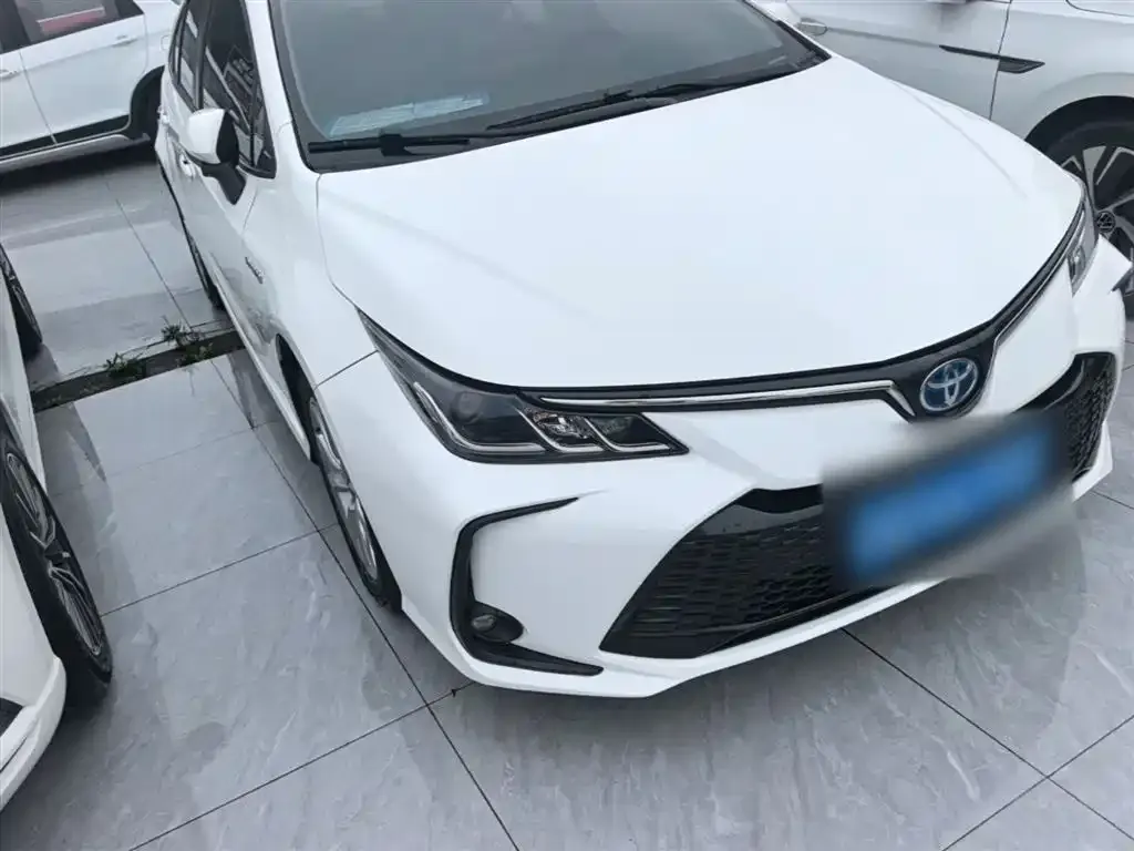 Toyota Corolla 2023 из CN, фото 9