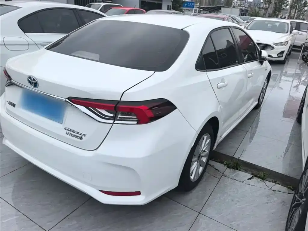 Toyota Corolla 2023 из CN, фото 8
