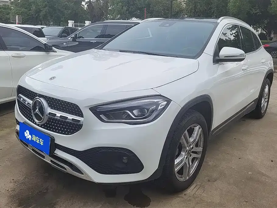 Mercedes-Benz GLA — фото 1