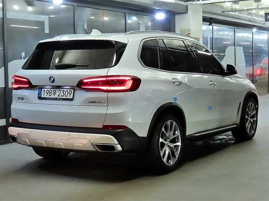 BMW X5 — фото 9