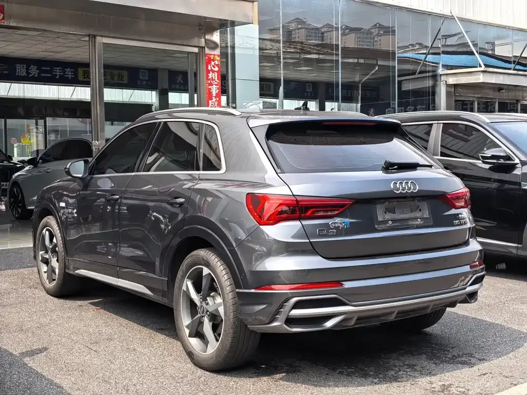 Audi Q3 — фото 6