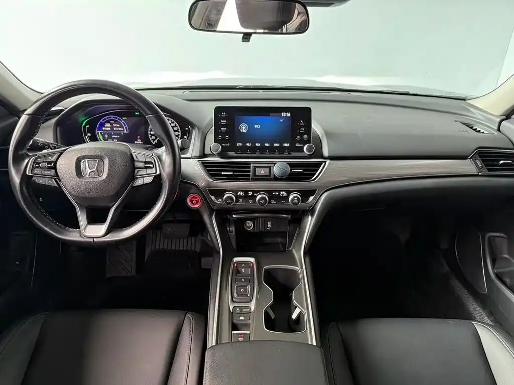 Honda Accord — фото 5