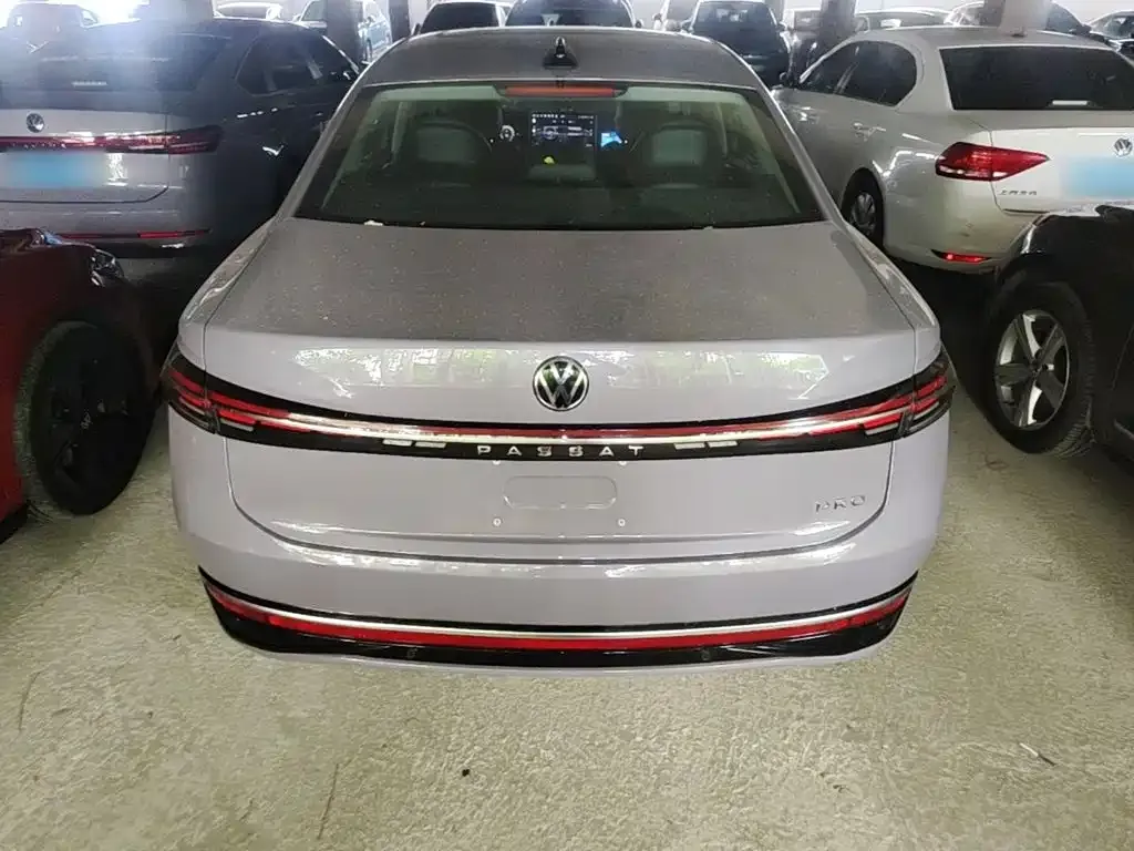 Volkswagen Passat — фото 2