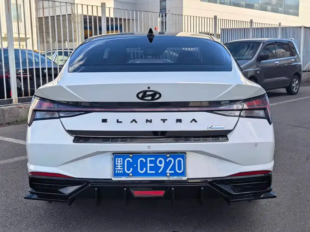 Hyundai Elantra 2021 из CN, фото 5