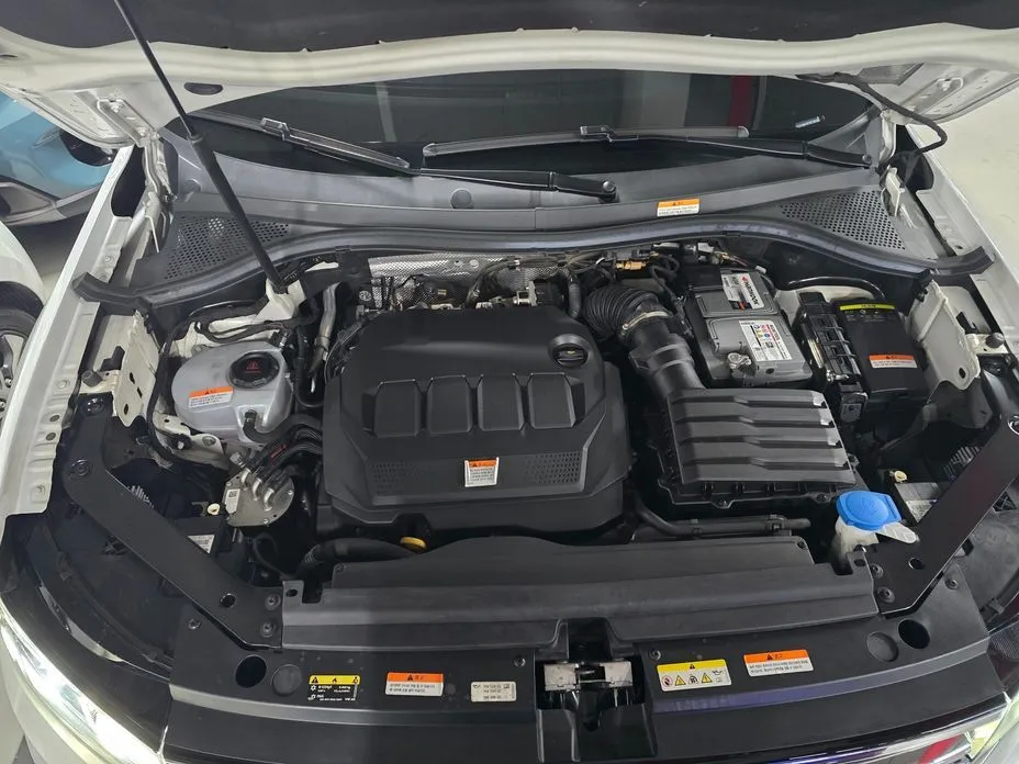 Volkswagen Tiguan 2022 из KR, фото 10