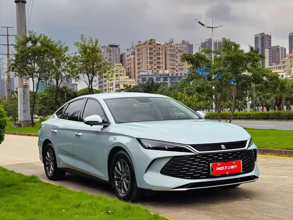 BYD Qin L — фото 8