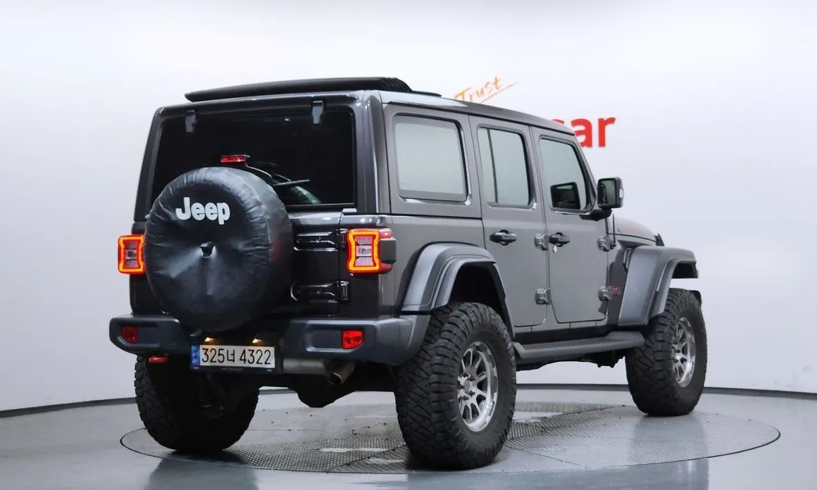 Jeep Wrangler — фото 2