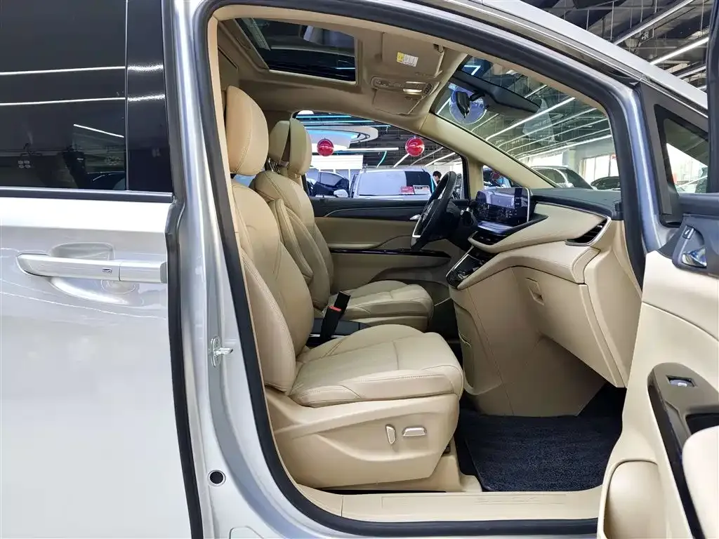 Buick GL8 Hybrid 2025 из CN, фото 8