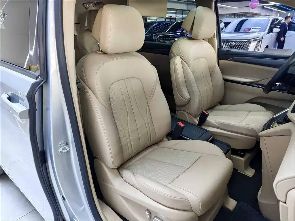 Buick GL8 Hybrid 2025 из CN, фото 10