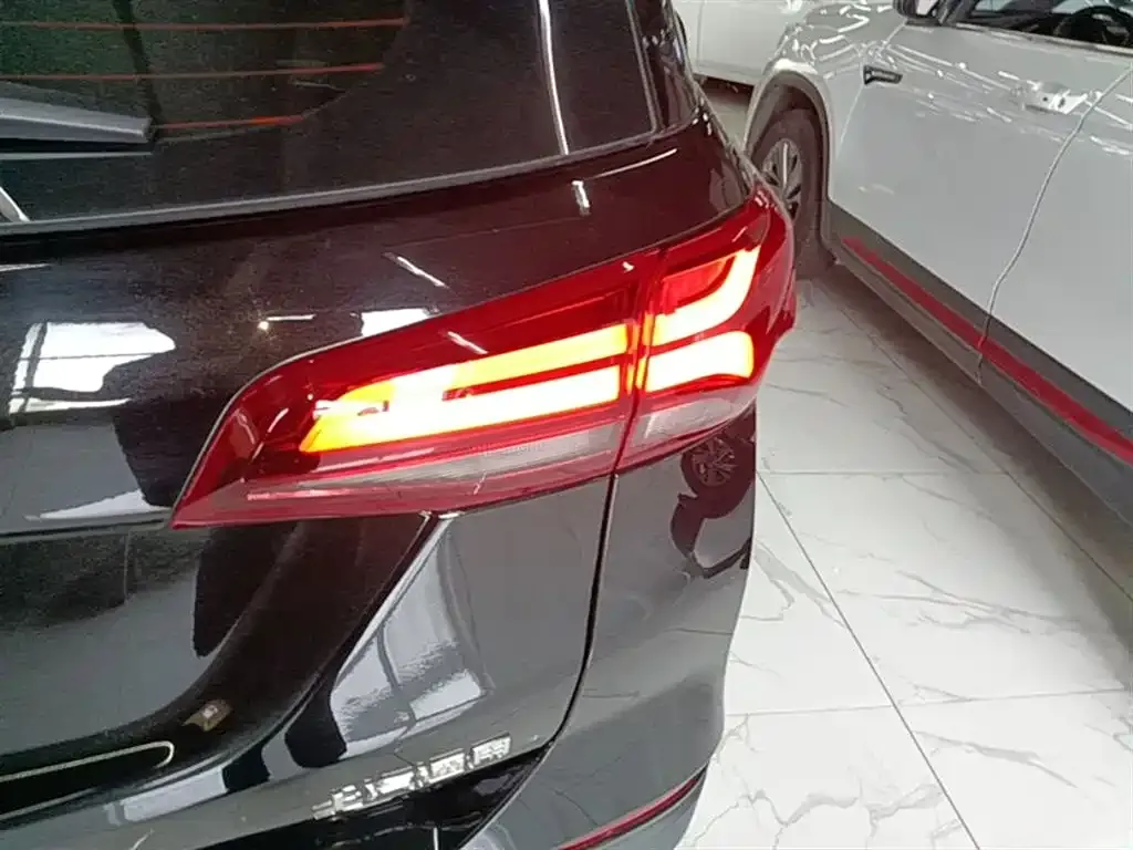 Chevrolet Equinox 2021 из CN, фото 8