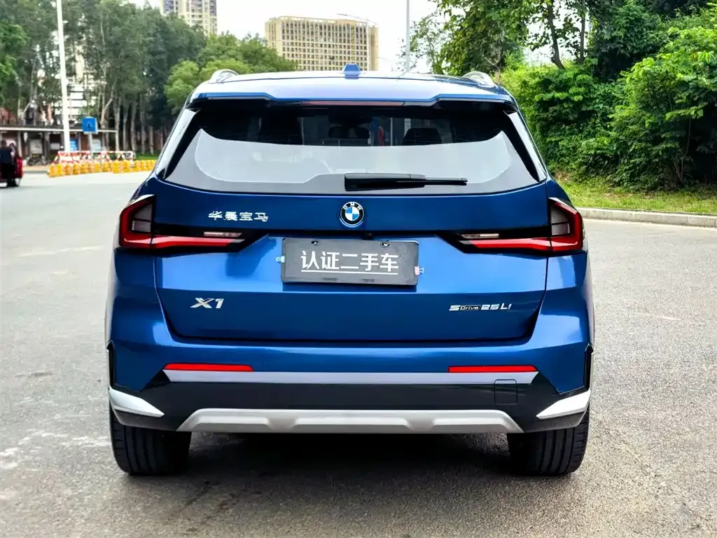 BMW X1 — фото 10