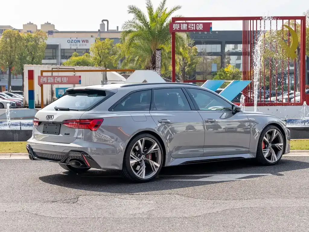 Audi RS 6 2021 из CN, фото 9