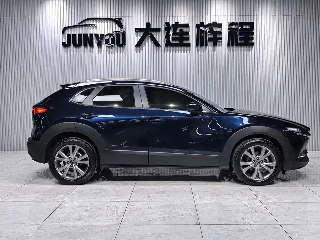 Mazda CX-30 — фото 10