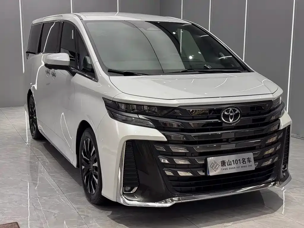 Toyota Vellfire — фото 5
