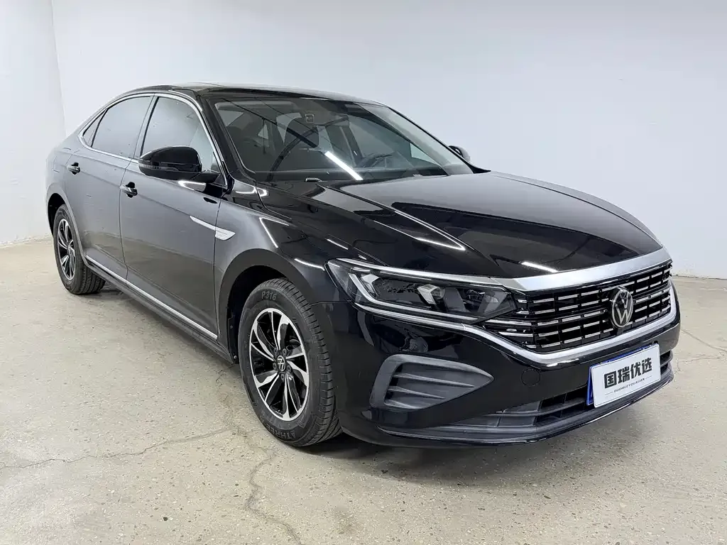 Volkswagen Passat — фото 6