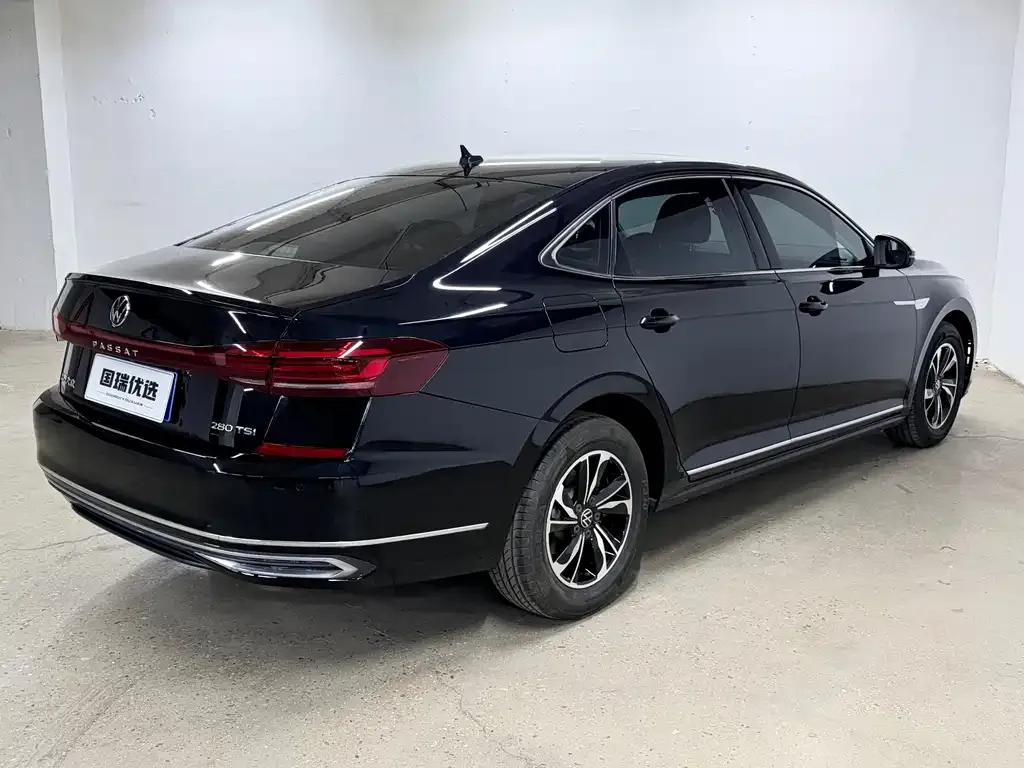 Volkswagen Passat — фото 5