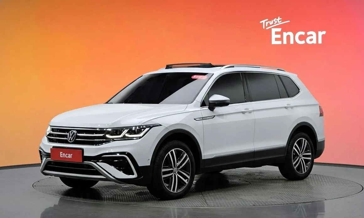 Volkswagen Tiguan — фото 1
