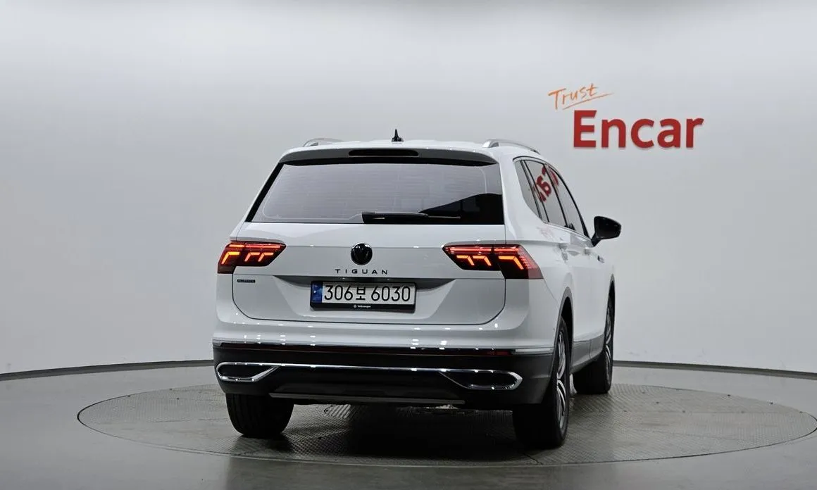 Volkswagen Tiguan — фото 2