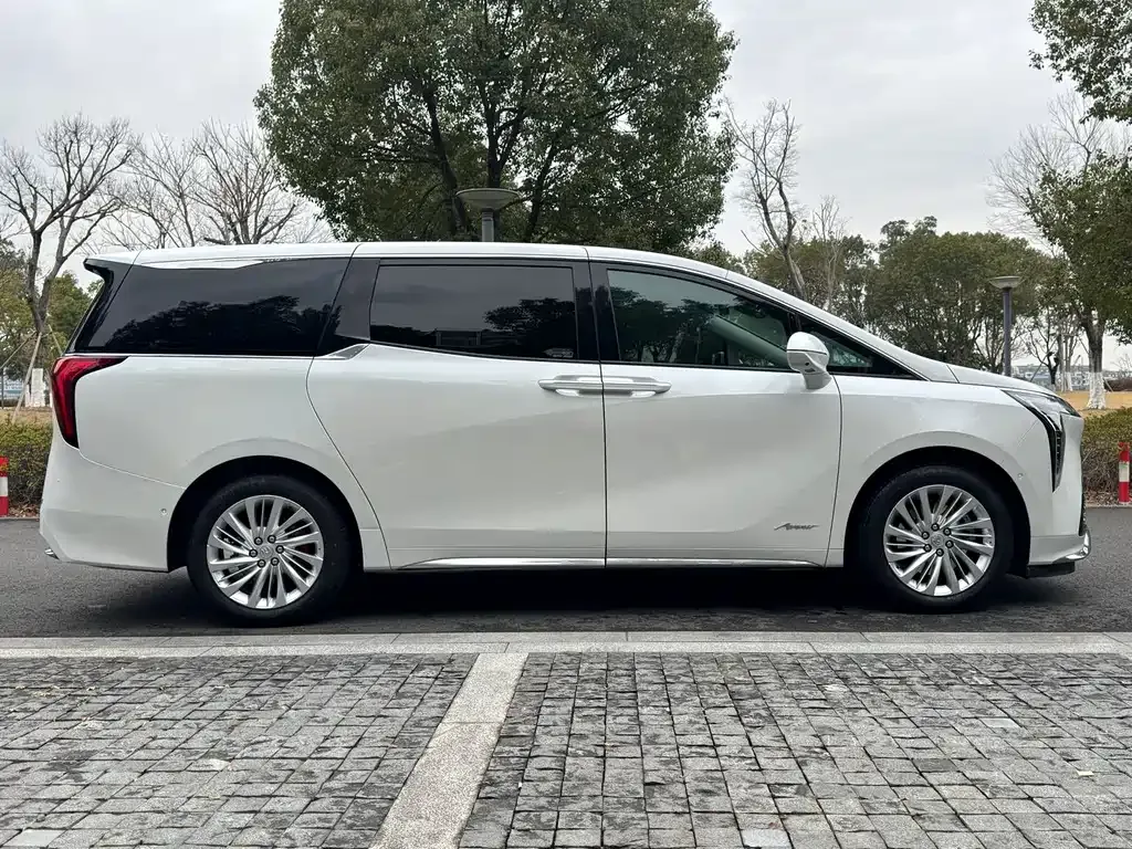 Buick Century 2023 из CN, фото 9