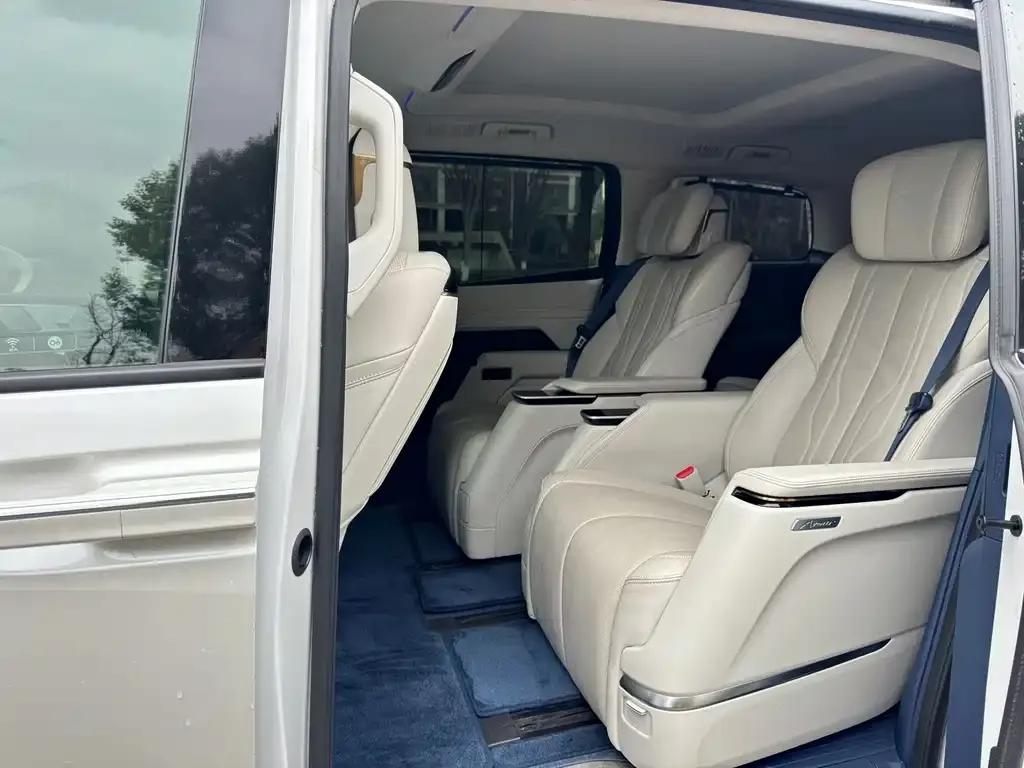 Buick Century 2023 из CN, фото 3