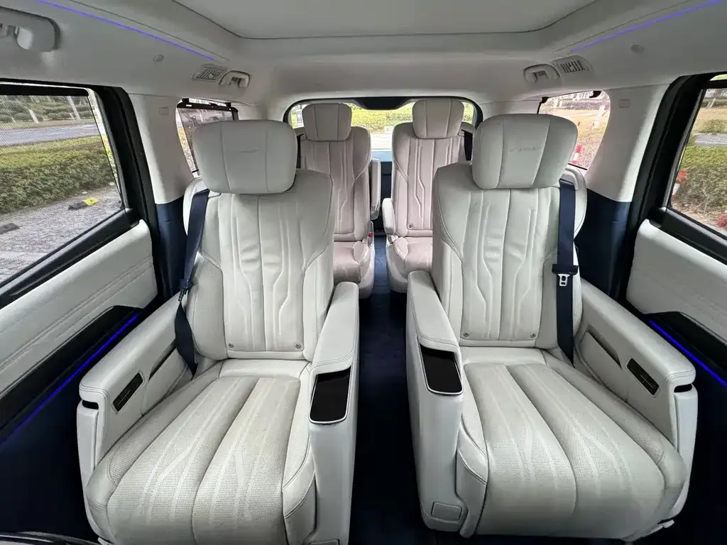 Buick Century 2023 из CN, фото 5
