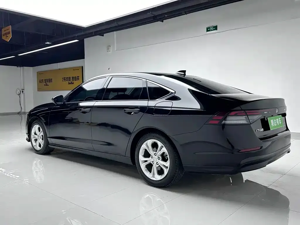 Honda Accord — фото 5