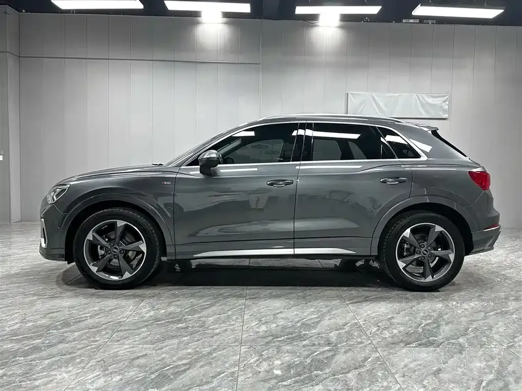 Audi Q3 — фото 9