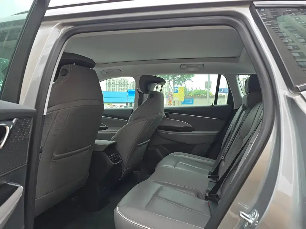 Buick E5 2023 из CN, фото 3