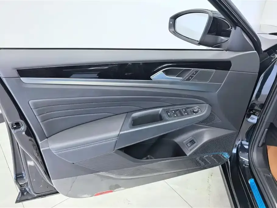 Volkswagen Passat — фото 2