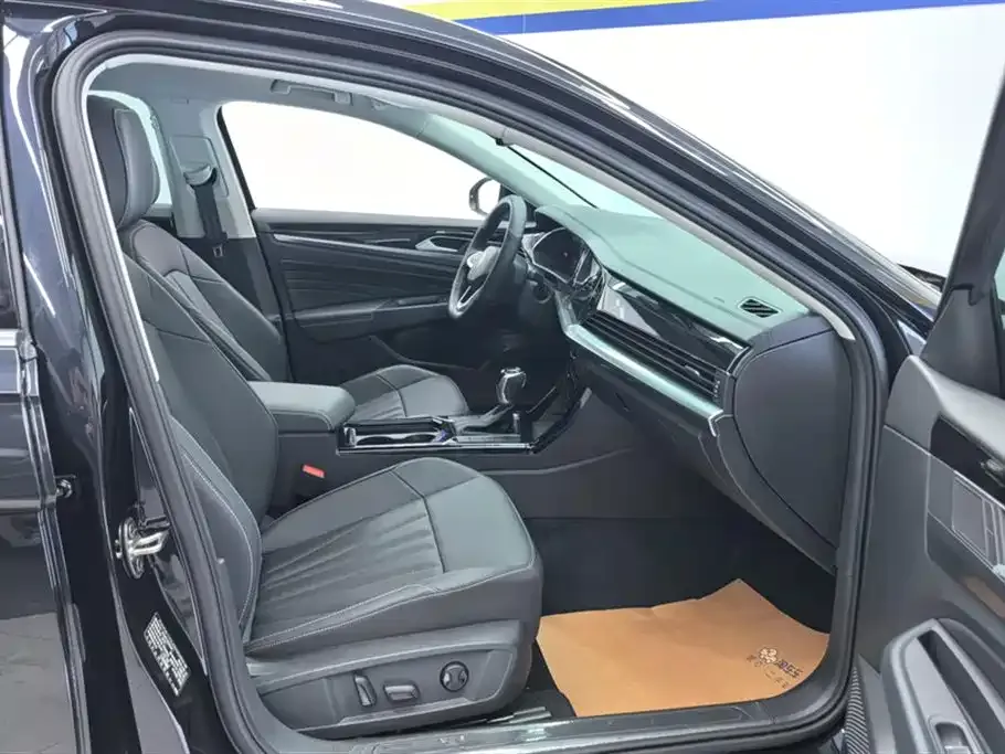 Volkswagen Passat — фото 7